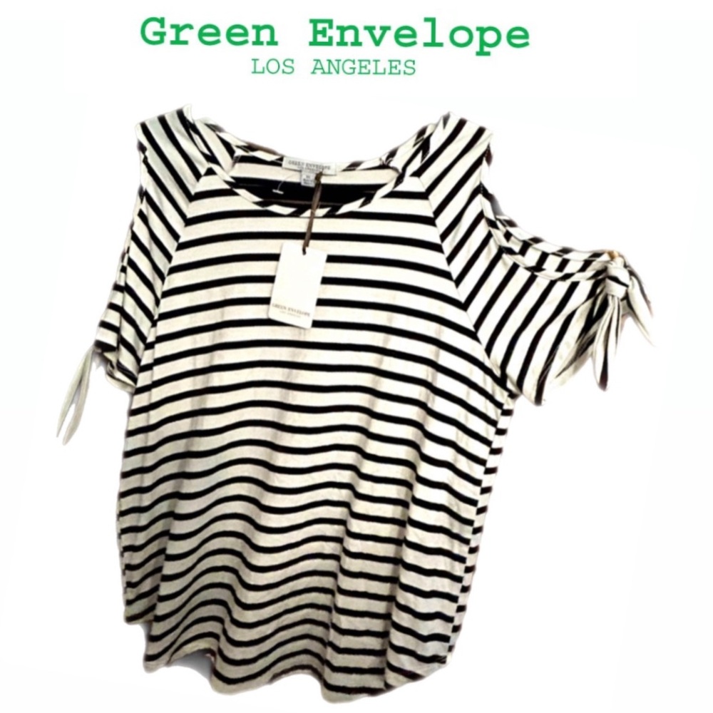 🌞NWT🔖Green Envelope Black & White Stripe Top w/Shoulder Cut Outs - size XL